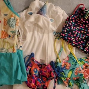 Girls swimwear